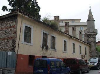 350 Hattat bir gecede dükkân kapatmış!