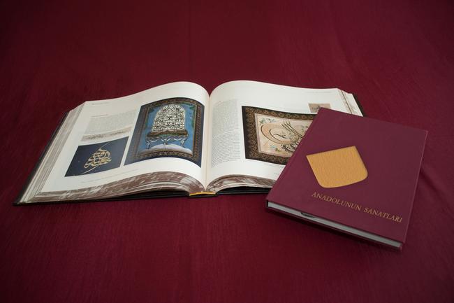 SANATIN KLASİK ADRESİ  50. KİTABINI YAPIYOR